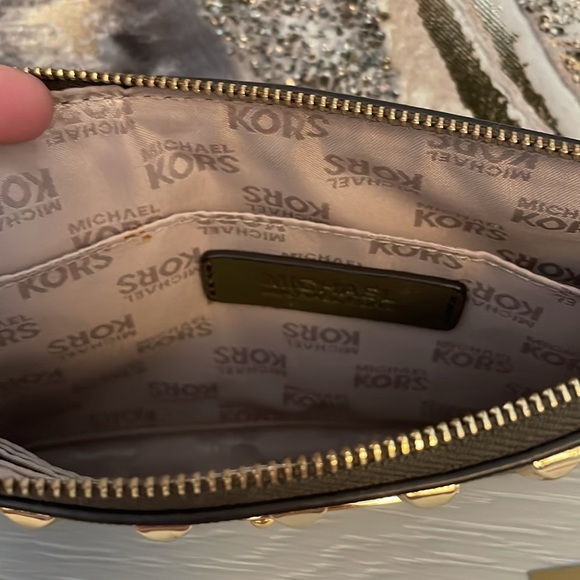 NWT Olive green Michael Kors gold stud wristlet - Picture 3 of 4